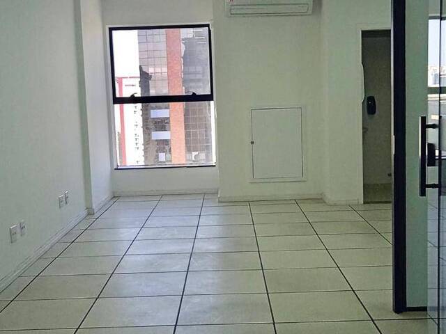 #413 - Sala para Locação em São José dos Campos - SP - 2